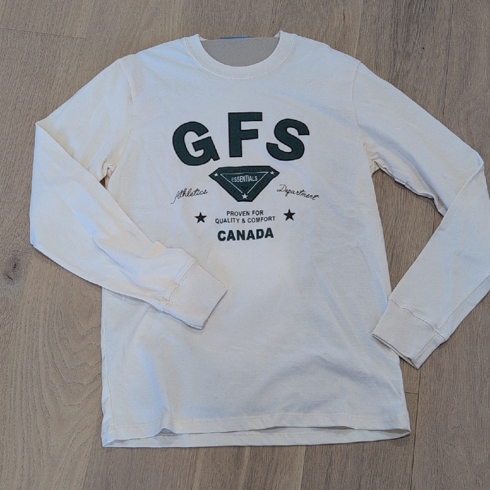 🍁 Good For Sunday.NWT Essential  Cream Long Sleeve Tee with Green Print.